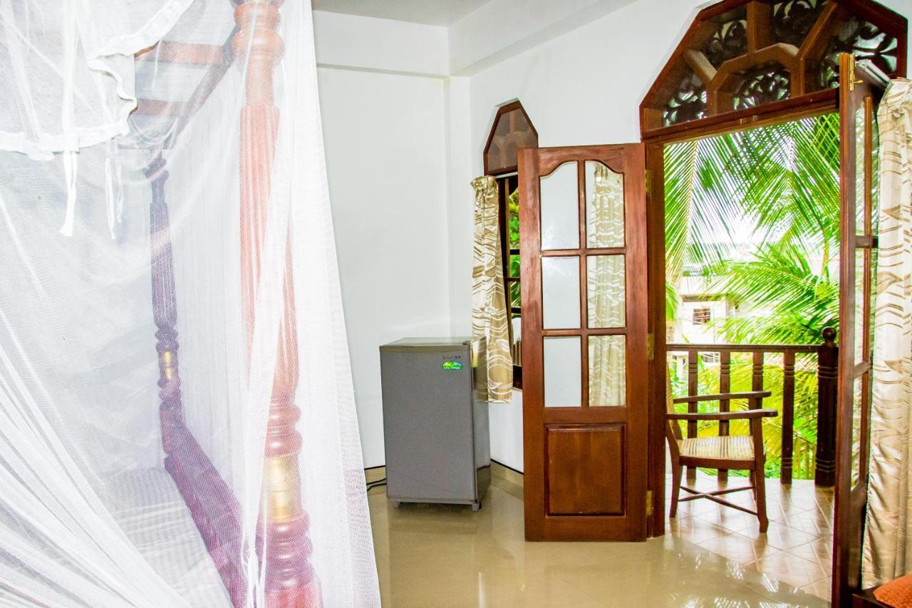 No Name Rest Hotel Unawatuna Luaran gambar