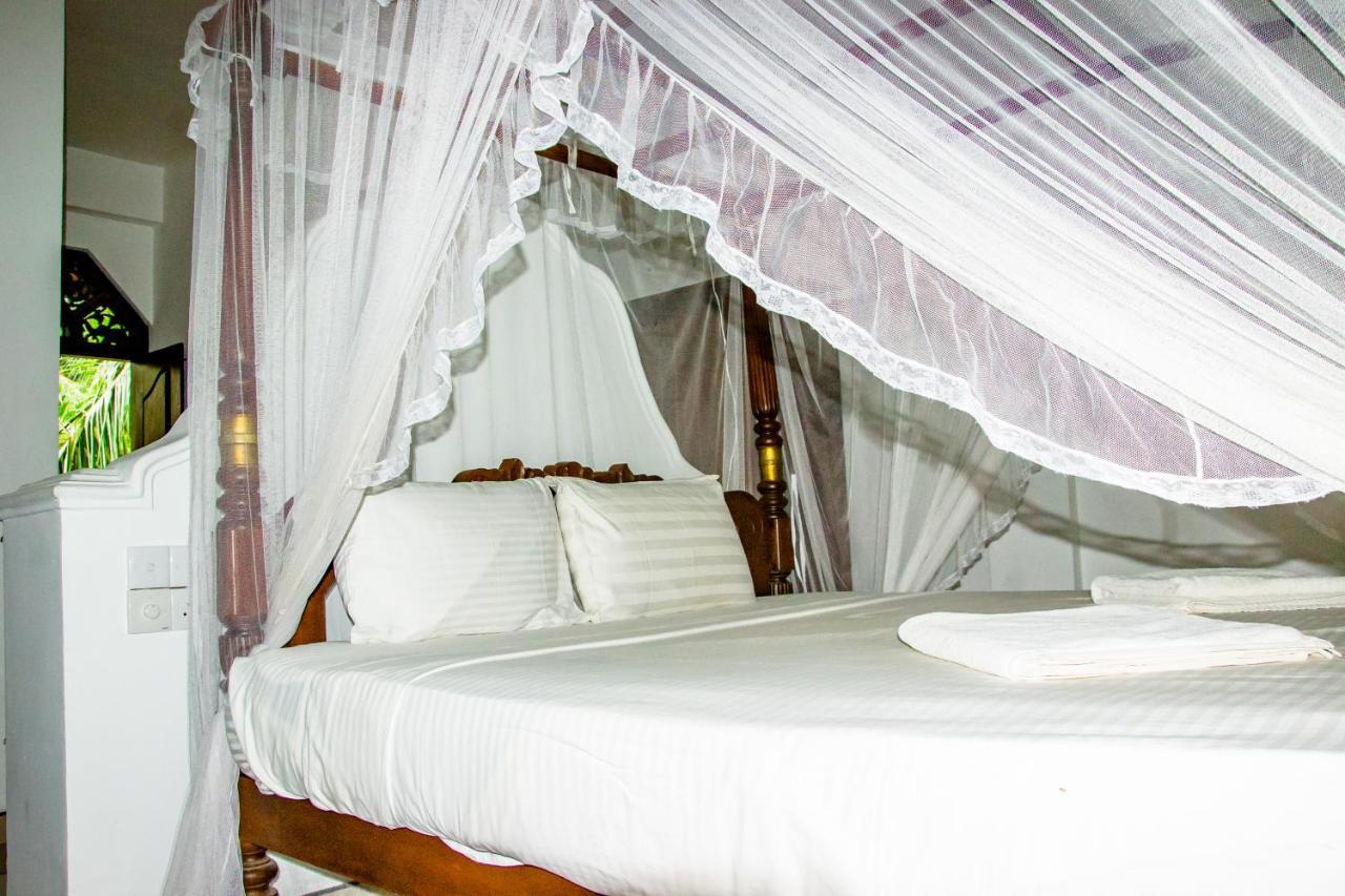 No Name Rest Hotel Unawatuna Luaran gambar