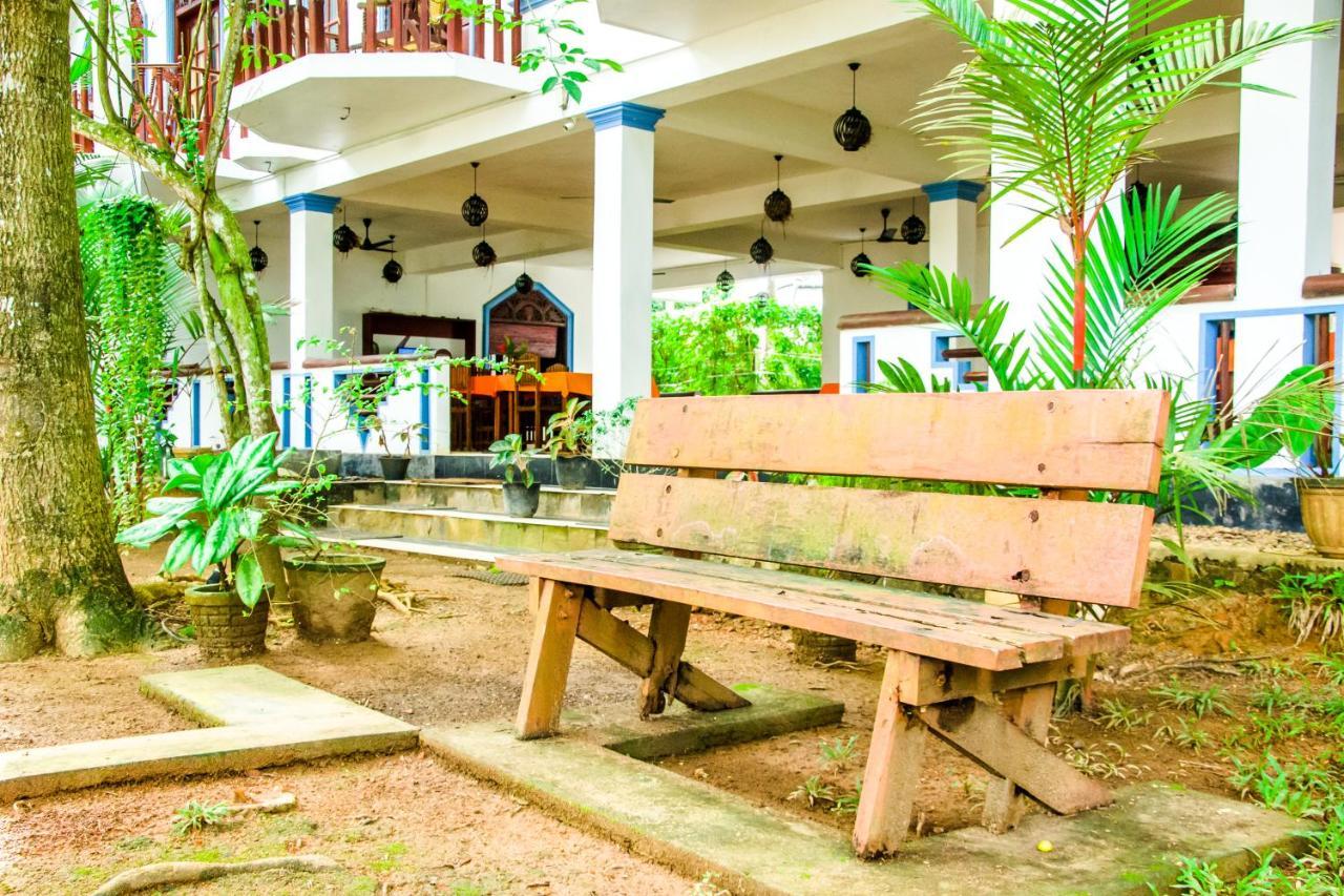 No Name Rest Hotel Unawatuna Luaran gambar