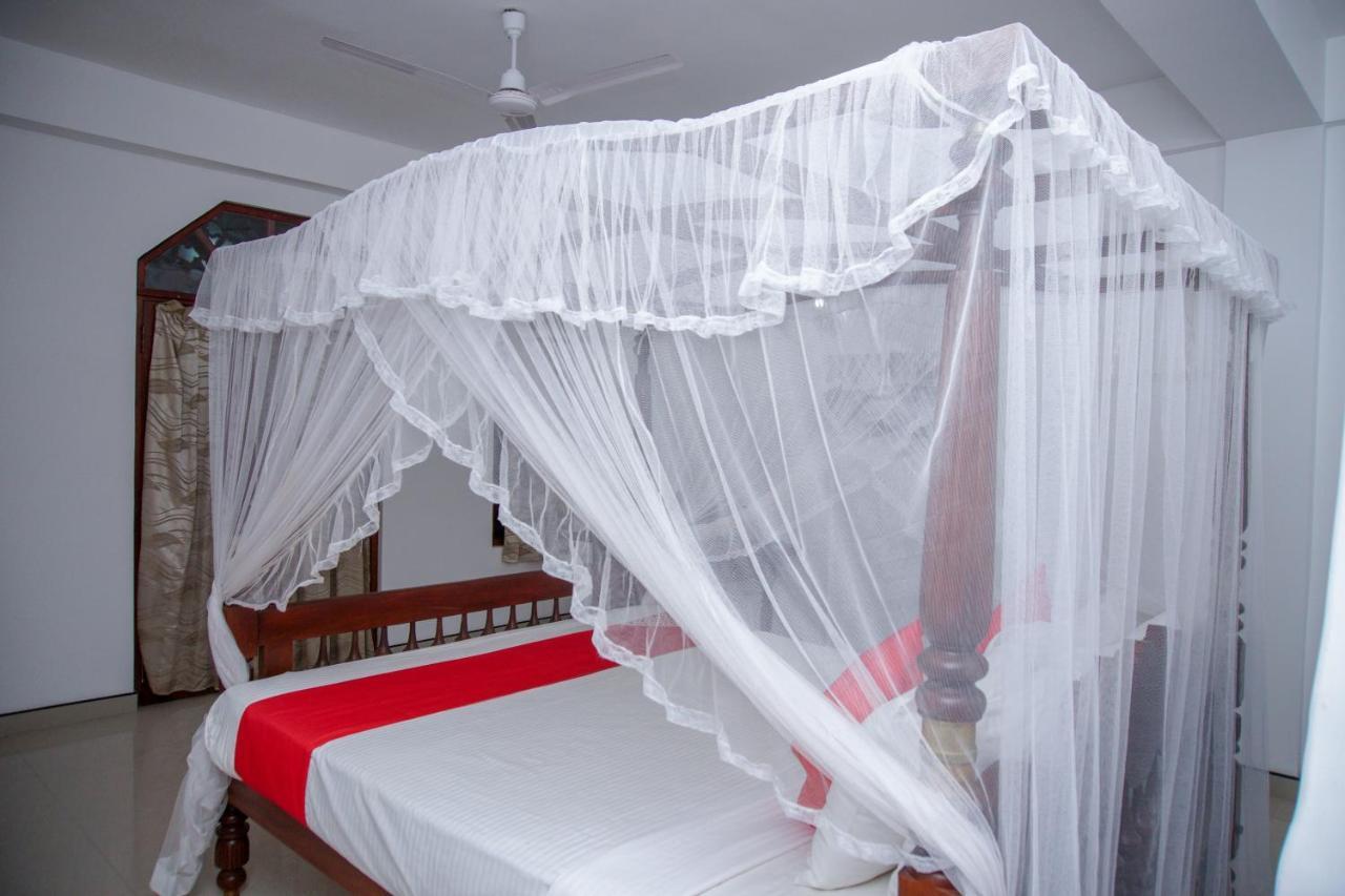 No Name Rest Hotel Unawatuna Luaran gambar